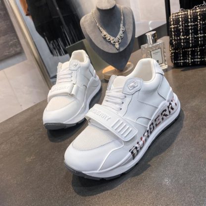 Burberry thick-soled sports shoes