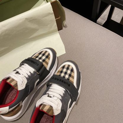 Burberry thick-soled sports shoes - Image 3