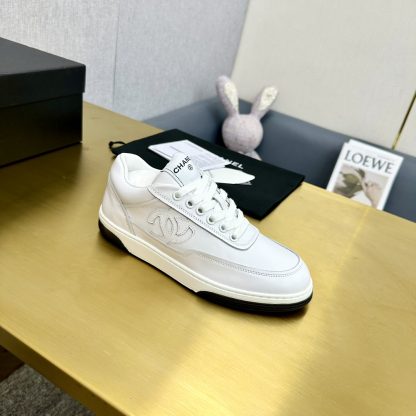 Chanel classic white versatile casual sneakers - Image 2