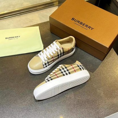 Burberry Classic Low-Top Sneaker - Image 3