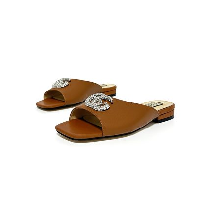 Gucci stunning rhinestone slippers