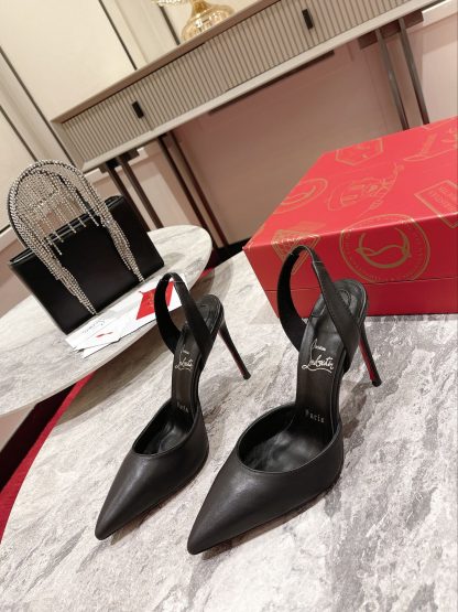 Christian Louboutin classic vintage-style high heels - Image 2