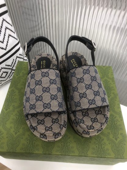 Gucci women's platform sandals - Image 3