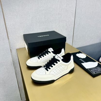 Chanel classic white and black mix and match fashion casual sneakers - Image 2