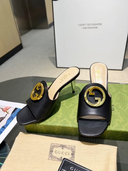 Gucci's classic high-heeled slippers are a must-have for summer - Image 3