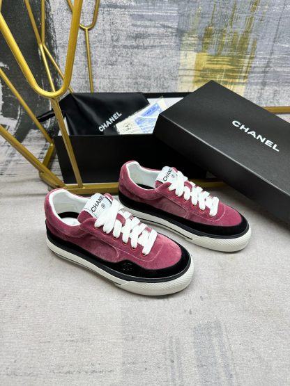 Chanel's latest red and black couple sports casual shoes - Image 2