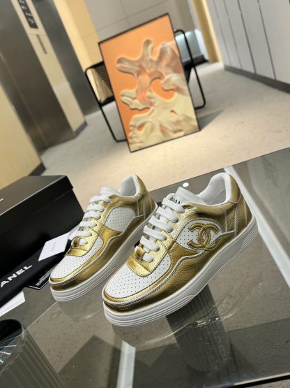 Chanel classic design gold mix fashion casual sneakers
