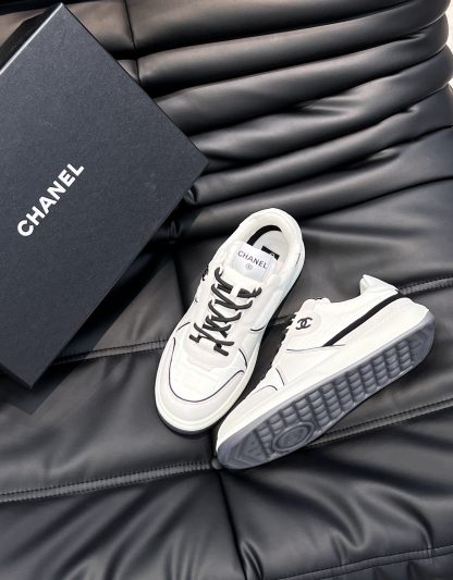 Chanel autumn and winter new white and black fashionable cowhide breathable sneakers - Image 2