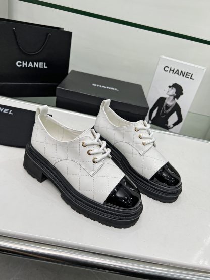 Chanel autumn and winter new white versatile leather loafers - Image 2