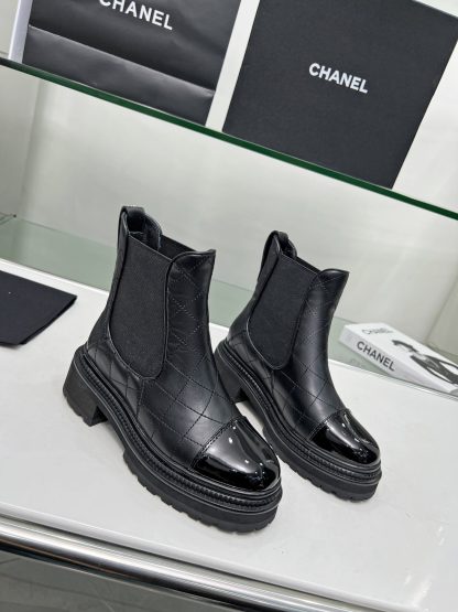 Chanel's latest autumn and winter fashion all-match black leather boots - Image 2