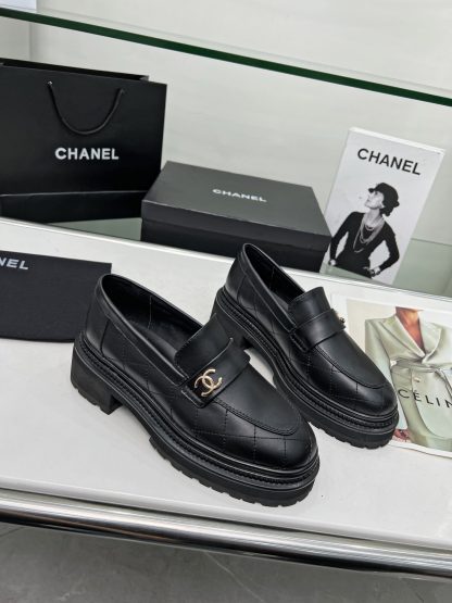 Chanel autumn and winter new black matte versatile leather loafers - Image 2