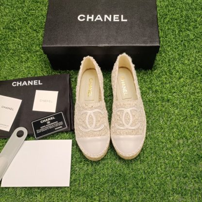 Chanel popular cowhide apricot casual shoes