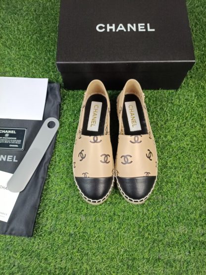 Chanel early spring sunshine apricot black new fisherman shoes