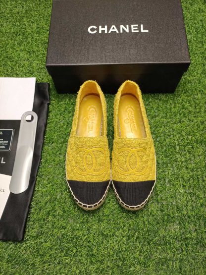 Chanel early spring sunshine yellow and black new fisherman shoes
