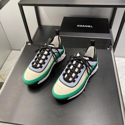 Chanel's latest beautiful green and blue slim casual sports shoes - Image 2