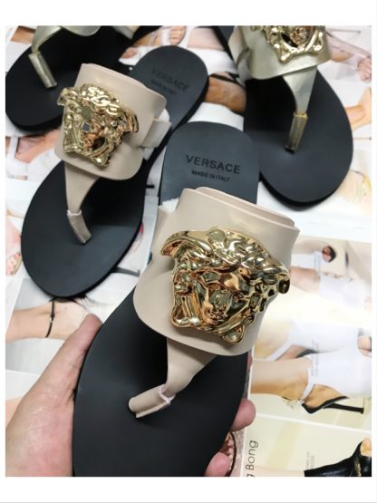 VERSACE thong sandals - Image 3