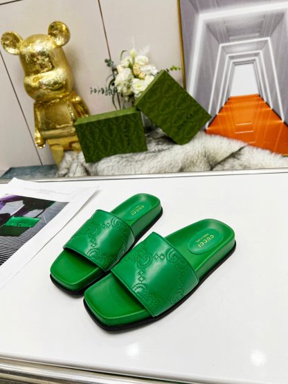 Gucci new slippers - Image 3