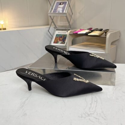 VERSACE exquisite luxurious large V buckle pointed toe fashionable high heels - Image 3