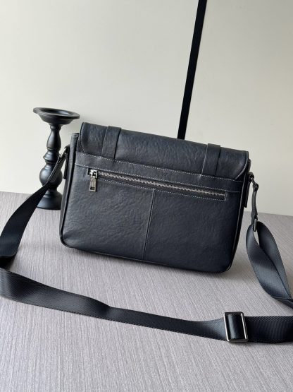 Hermès black large capacity top material crossbody bag - Image 2