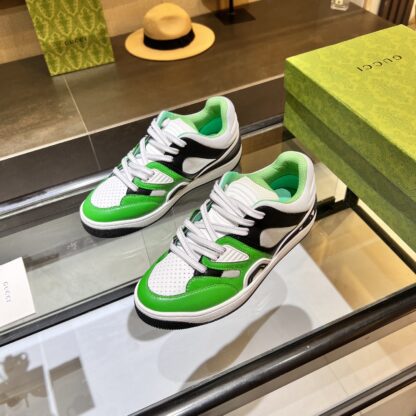 Gucci low-top sneakers - Image 3