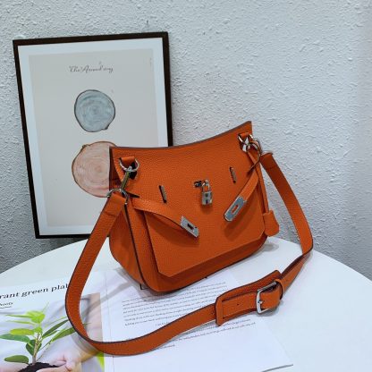 Hermès Orange Practical Crossbody Bag Size: Length 28cm Width 12cm Height 25cm - Image 2