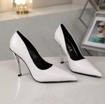 VERSACE new pointed leather high heels - Image 2