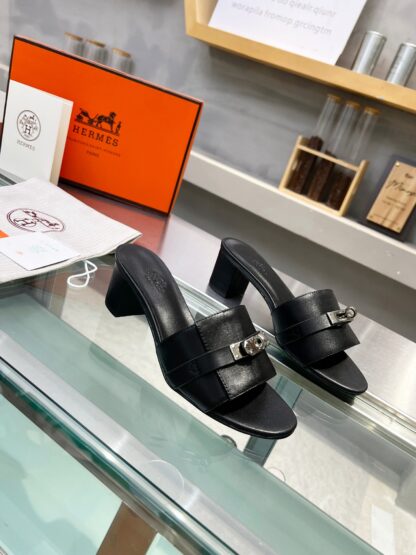 Hermès early spring new pure handmade black thick heel sandals - Image 2