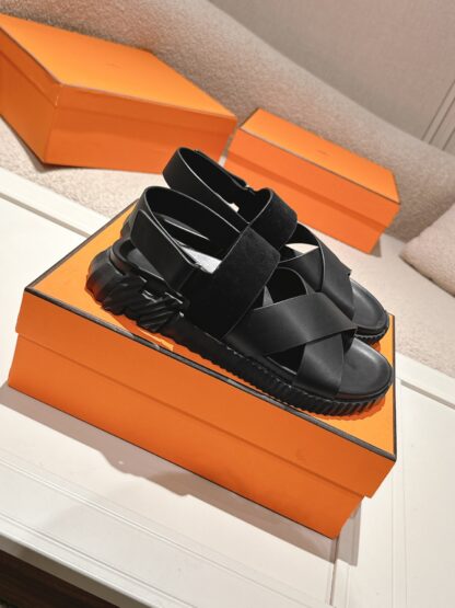 Hermes black comfortable casual style cross sandals with a bottom thickness of 4cm - Image 2