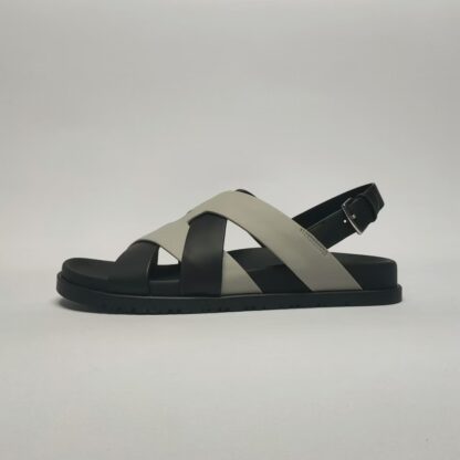 Hermès black and grey couple's woven sandals - Image 2