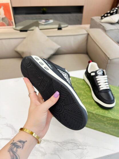 Gucci's latest hot-selling sneakers for couples - Image 2