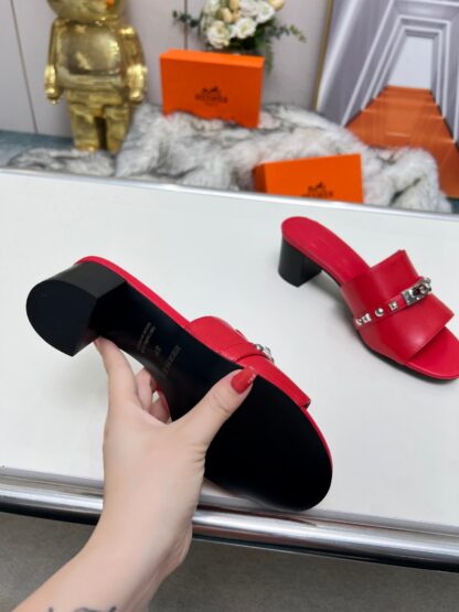 Hermès new spring and summer red thick-heeled sandals, heel height 5cm - Image 2