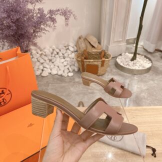 Hermès summer versatile classic pink apricot thick heel sandals