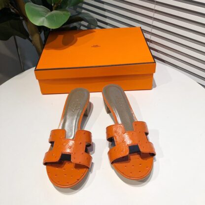Hermès summer versatile orange thick-heeled sandals