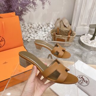 Hermès summer versatile classic palm pattern brown thick heel sandals