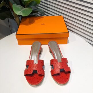 Hermès summer versatile classic red crocodile pattern thick heel sandals