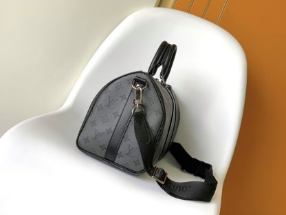 Louis Vuitton Keepall Bandoulière 35 Handbag - Image 2