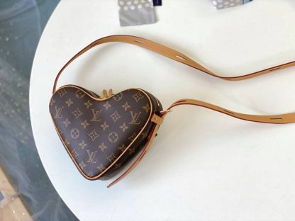 Louis Vuitton m45149 love bag - Image 2