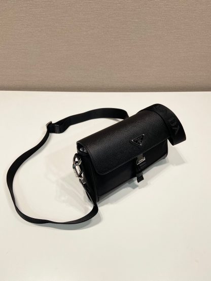 Prada simple atmospheric shoulder bag - Image 2