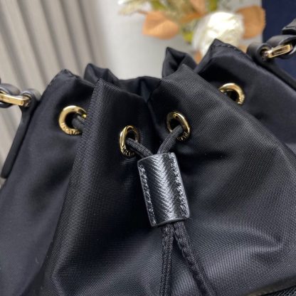 Prada stylish classic bucket bag - Image 2