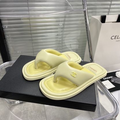Chanel Summer Macaron Light Yellow New Bread Cute Beach Flip Flops Bottom Thickness: 2cm - Image 2