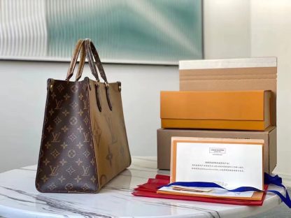 Louis Vuitton Onthego Medium Bag with Long Shoulder Strap in Black Leather - Image 2
