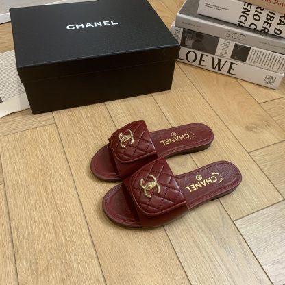 Chanel early autumn new red high-end fashion flip flops - Image 2