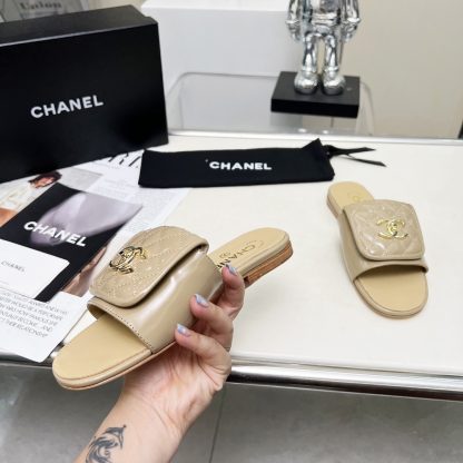 Chanel early spring apricot full retro style slippers - Image 2