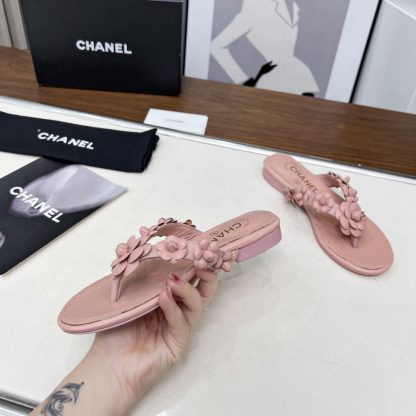 Chanel Spring/Summer Pink Delicate Shoes and Custom Flower Flip Flops Heel Height 1.5cm - Image 2