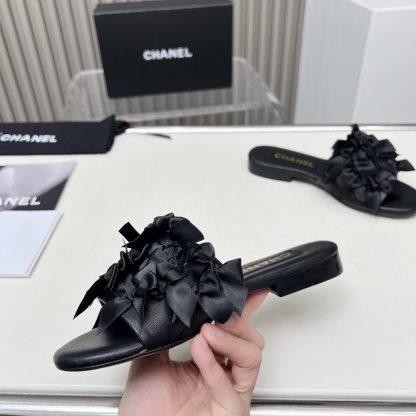 Chanel Spring/Summer Dance Shoes Series Black Slim Retro Feeling Custom Flower Slippers Heel Height 1.5cm - Image 2