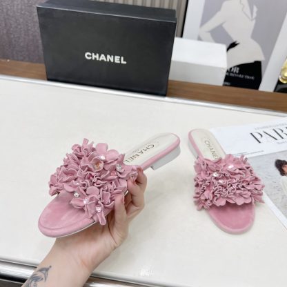 Chanel Spring/Summer Dance Shoes Collection Pink Retro Printed Brick Slippers - Image 2