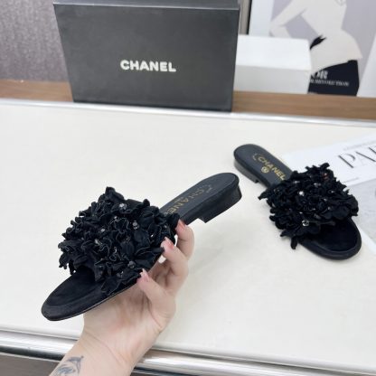 Chanel Spring/Summer Dance Shoes Collection Black Retro Printed Brick Slippers - Image 2