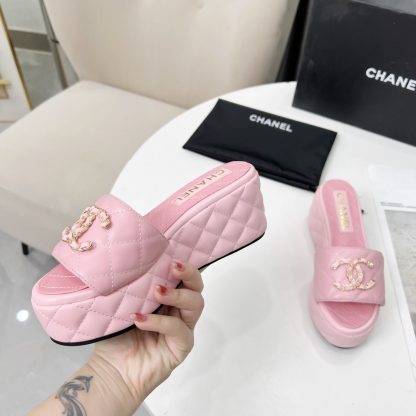 Chanel Spring/Summer Dance Shoes Collection Pink European and American Catwalk New Slippers Heel Height 6.5cm - Image 2