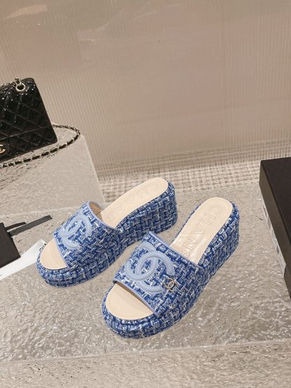 Chanel summer classic blue double c design stylish and comfortable slippers front 3cm back 7cm - Image 2