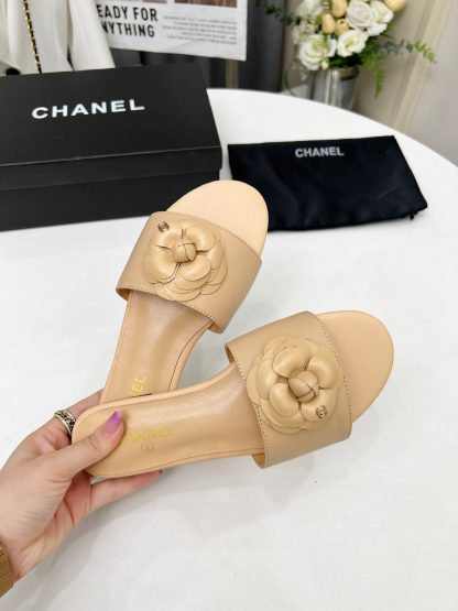 Chanel new apricot fabric sheepskin slippers